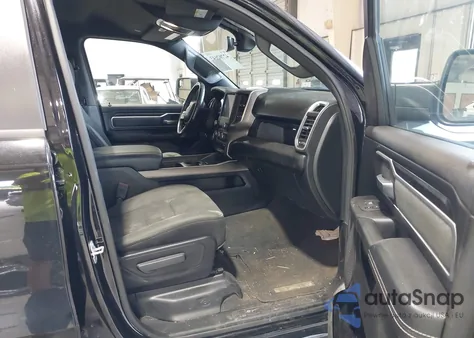 2022 Ram 1500 Big Horn 4X4 6'4 Box/Lone Star 4X4 6'4 Box z USA, uszkodzony, nr VIN 1C6RRFBG0NN4K6914